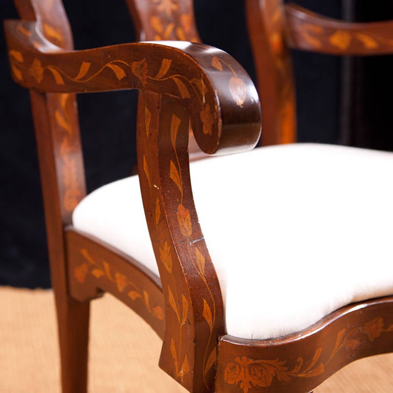 Marquetry Armchair with Satinwood Inlays, New York, circa 1890 In Good Condition For Sale In Miami, FL