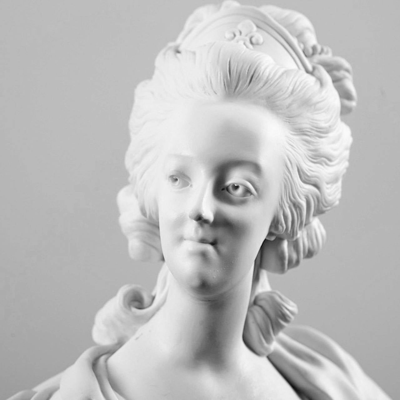 Signed Sevres Bust of Marie Antoinette in Bisque In Excellent Condition In Miami, FL