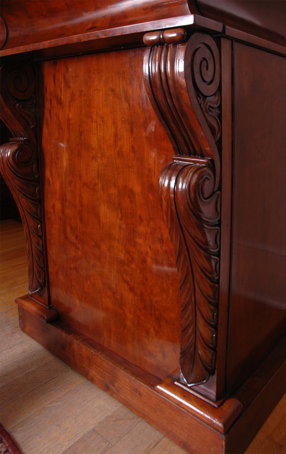 French Charles X Sideboard in Mahogany, circa 1825 In Good Condition For Sale In Miami, FL