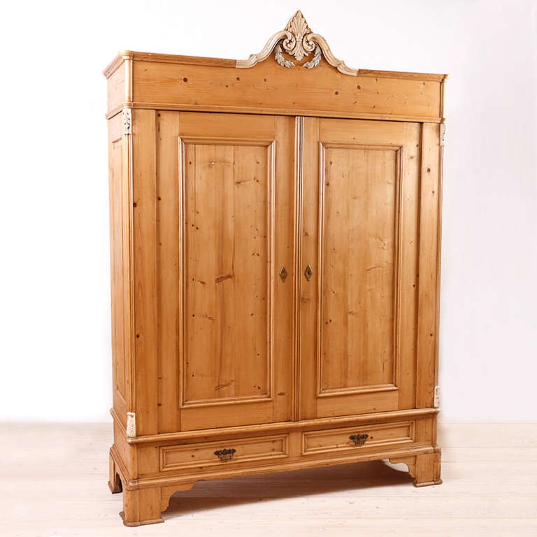 Massive North German Pine Armoire with Gesso Appliques on the Bonnet, circa 1850 3