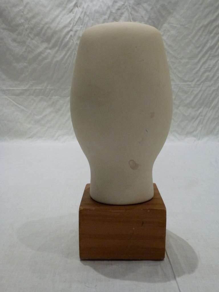 Set of Abstract White Porcelain Head Sculptures In Excellent Condition In Northbrook, IL