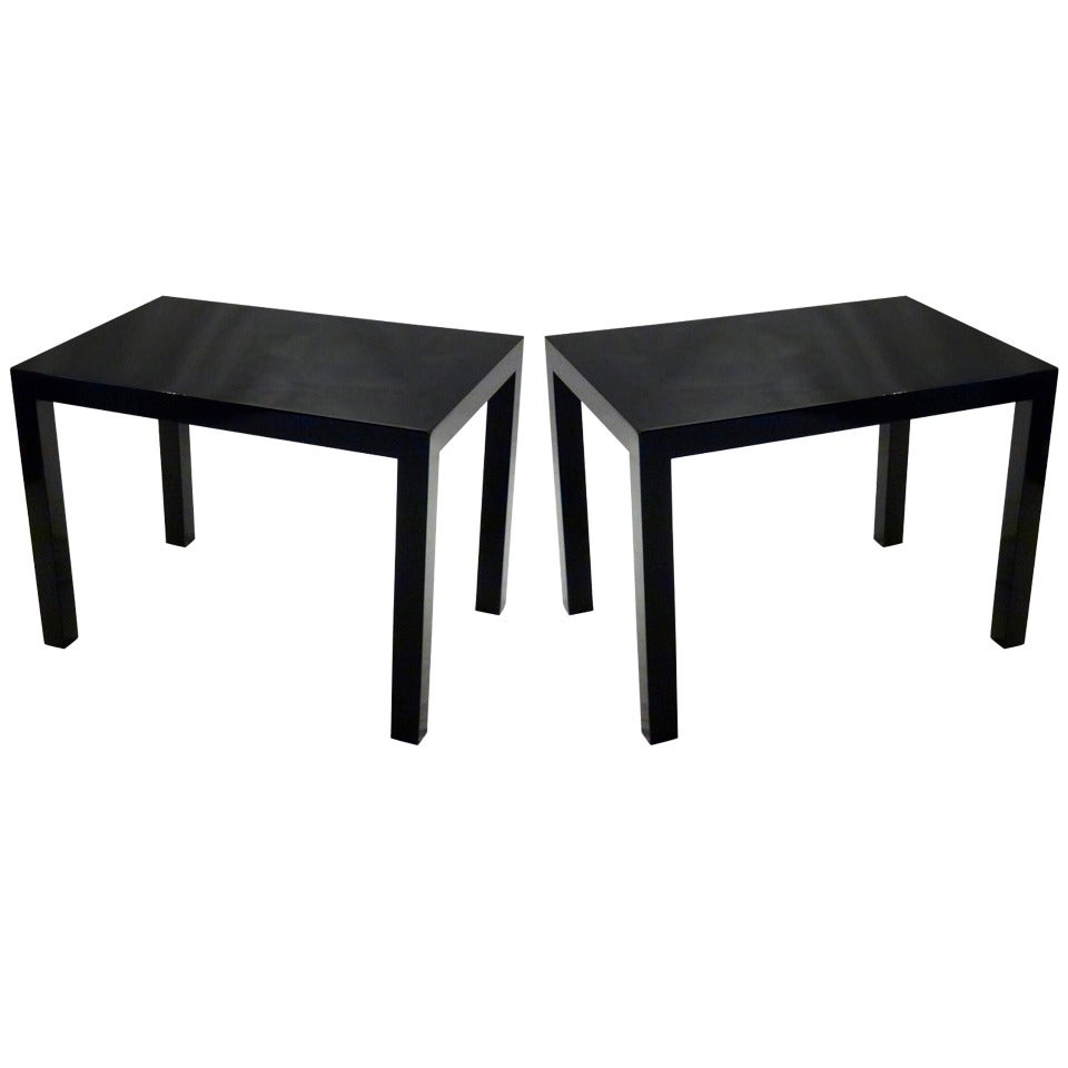 Pair of Black Lacquered Parsons Style Side Tables For Sale