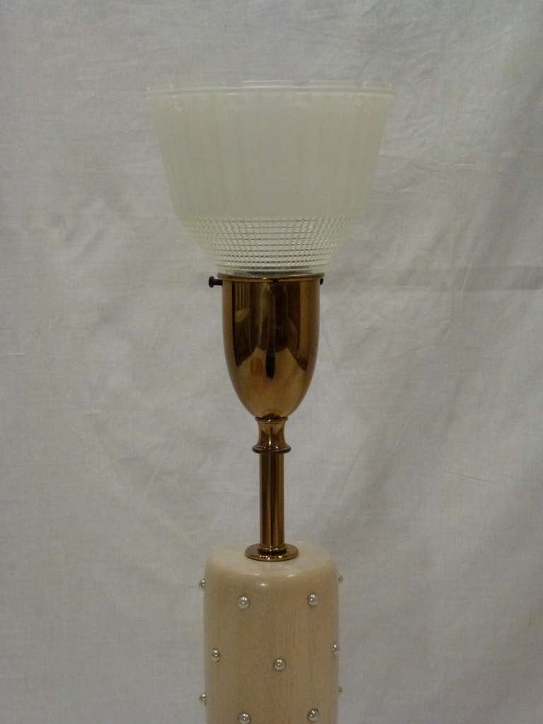 Elegant Studded Rembrandt Lamp In Excellent Condition For Sale In Northbrook, IL