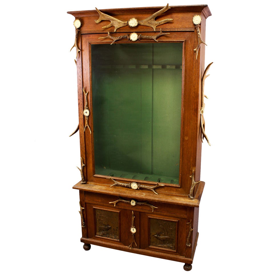 Black Forest Wood and Horn Gun Cabinet, circa 1900