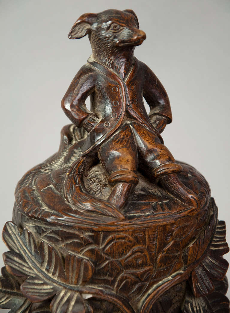 Carved Wood Black Forest Tobacco Box with Dressed Fox In Good Condition In Berghuelen, DE