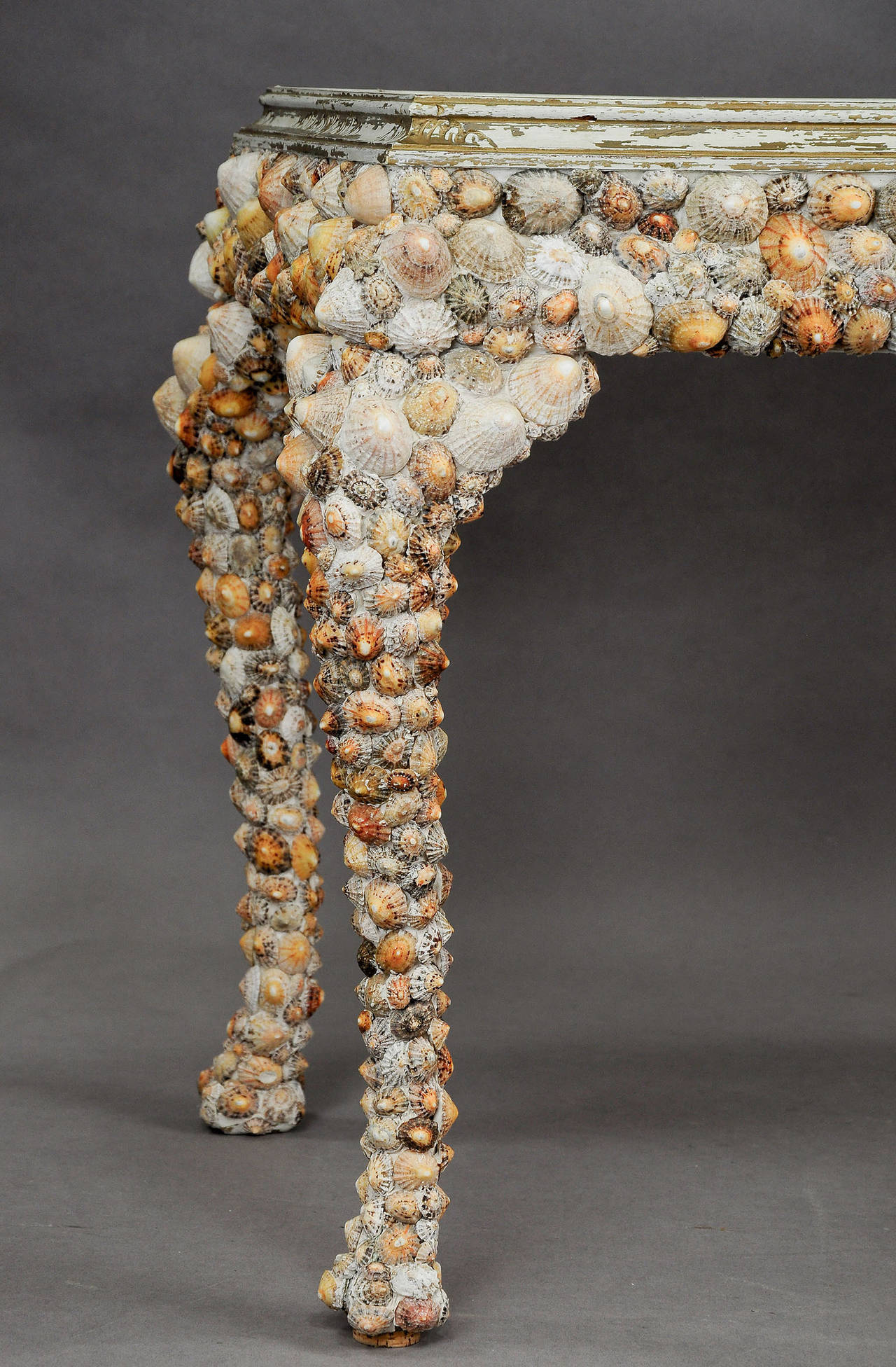 coffee table with seashells