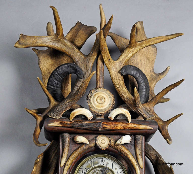 Huge Antique Black Forest Antler Clock Regulator 1900 In Good Condition In Berghuelen, DE