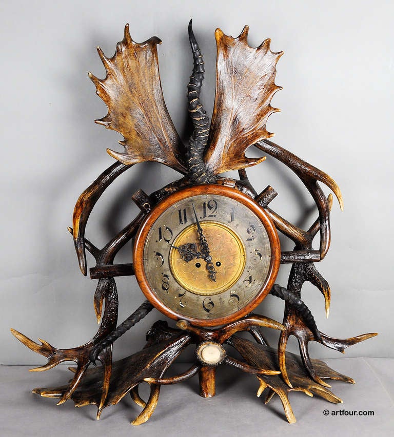 Antike Schwarzwälder Geweih-Kaminuhr, um 1880