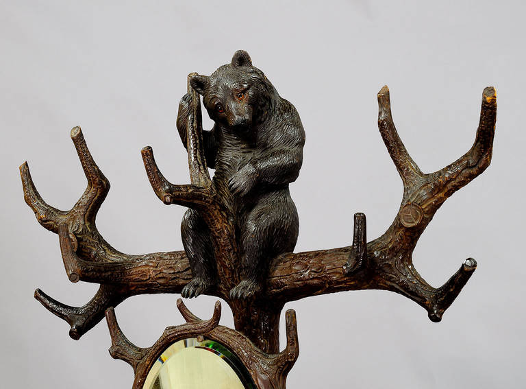 Exceptionnel salon ours en bois sculpté de Brienz, Suisse