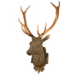Schwarzwälder Hirschkopf aus Holz geschnitzt Ca. 1900