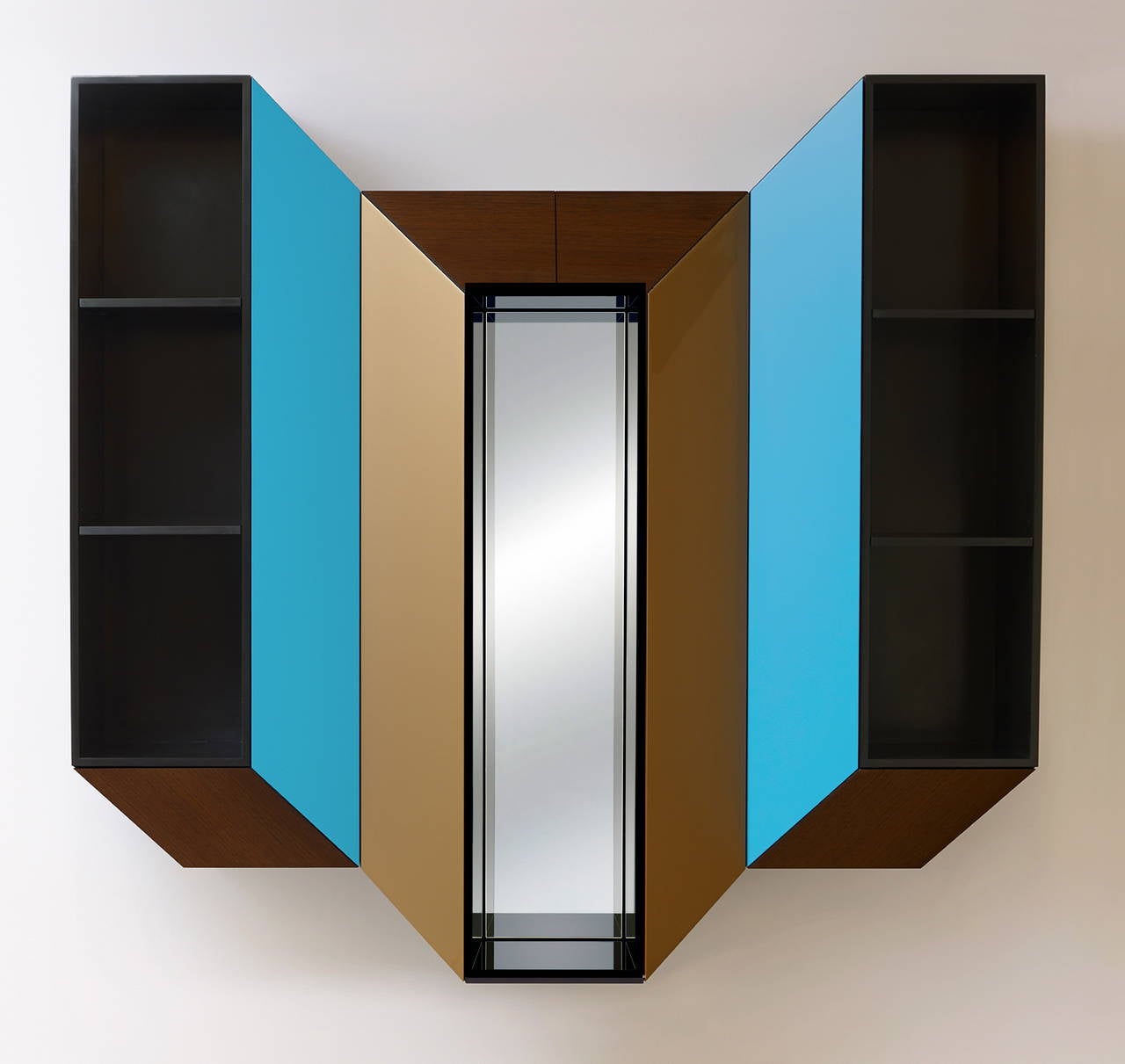 ‘Cinétisme  IV (Gold and Blue)’ is a hypnotic piece in lacquered wood and wenge that literally reinvents the concept of cabinet and bookshelf. Unexpected and immediately eye-catching in the true sense of the word, ‘Cinétisme  IV (Gold and Blue)’