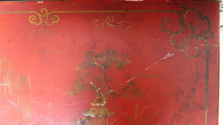 French Red Lacquered Chinoiserie Table For Sale 1