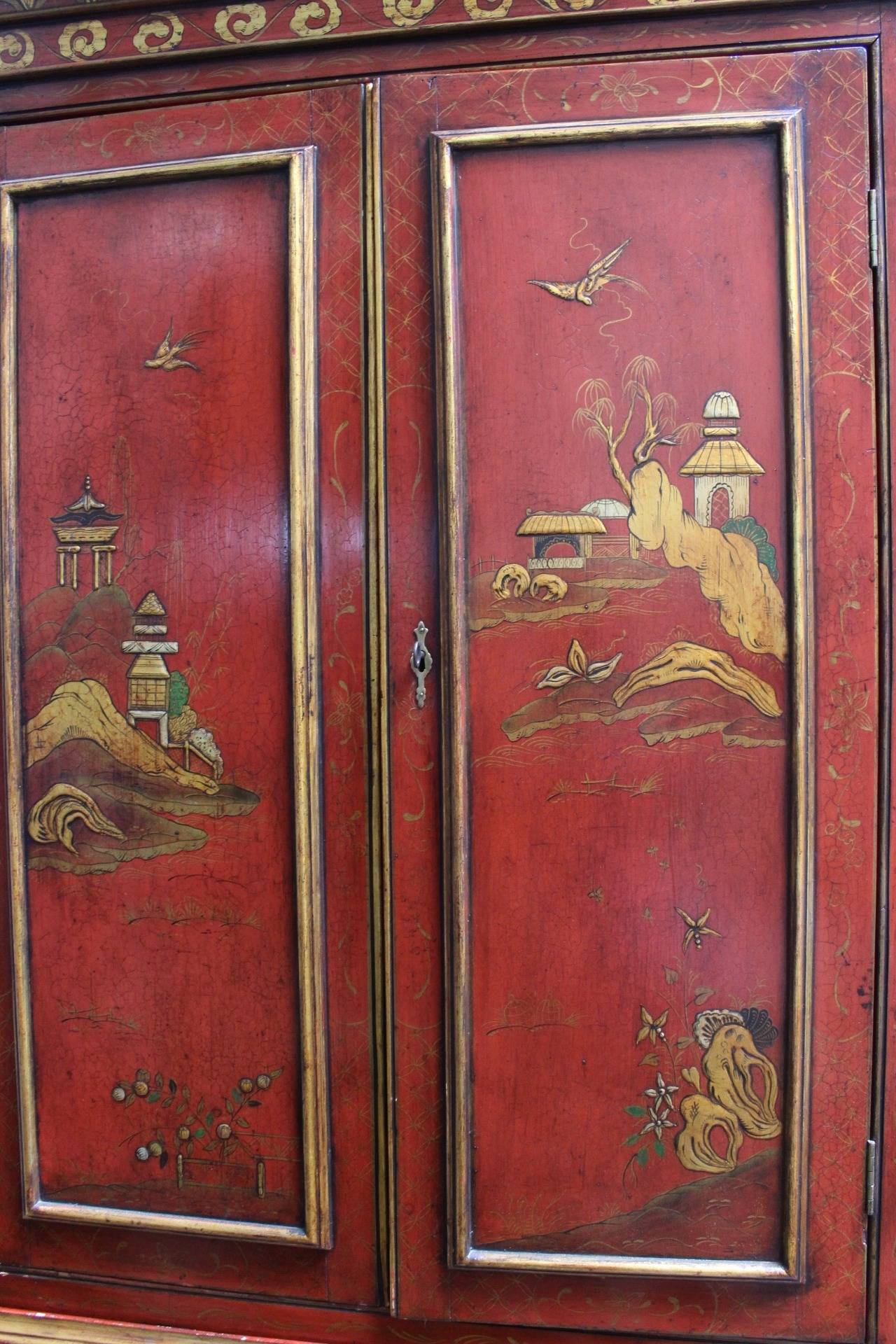 English Georgian Style Red Japanned and Parcel-Gilt Corner Cupboard 3
