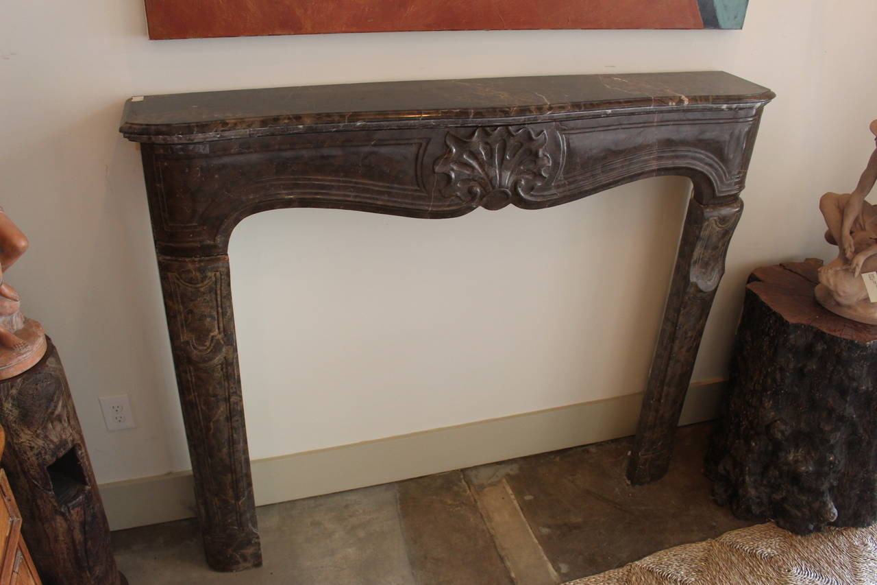 Large 18th Century French Regence Brown and Gray Marble Mantel  For Sale 3