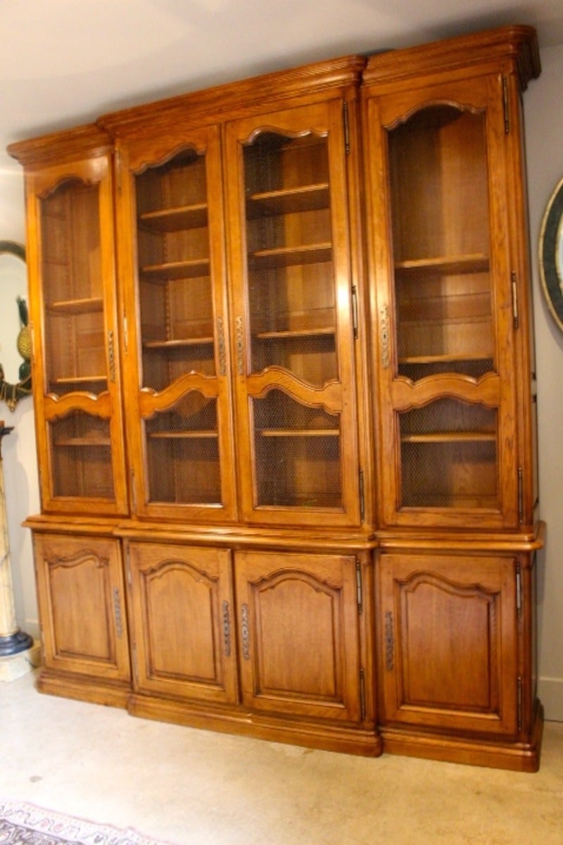 Bücherregal aus Eichenholz im Louis XV.-Stil (Französisch) im Angebot