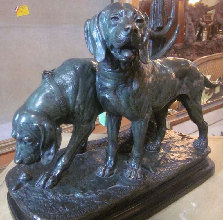 A French 19th Century Patinated Bronze Sculpture of a Pair of Hunting Dogs 1