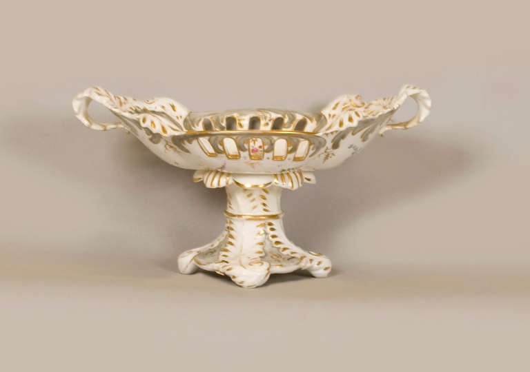 English Early 19th Century Rockingham Porcelain Dessert Service, circa 1835