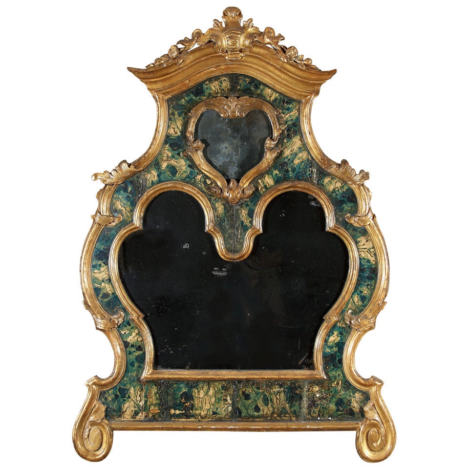 Miroir vénitien du XVIIIe siècle, faux marbre, doré, verre mercuré d'origine