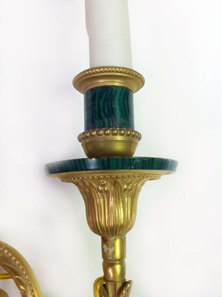 20th Cent., Louis XVI Style Three-Light Gilded Bronze and faux Malachite Sconce In Good Condition For Sale In San Francisco, CA