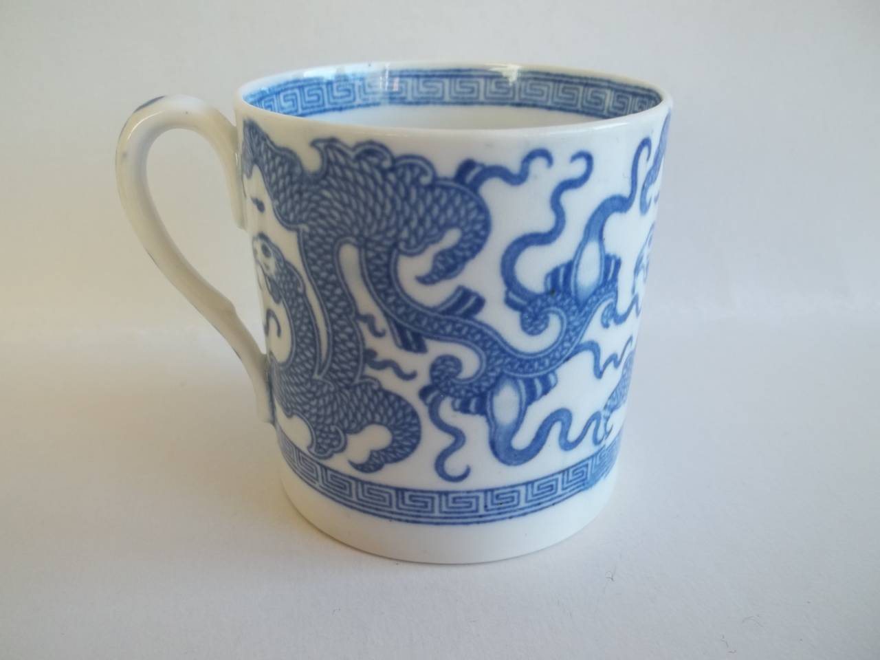 Late Georgian, Miles MASON, Coffee Can, Porcelain, "Chinese Dragon", circa 181