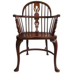 Antique 19th Century Low-Back Windsor Armchair with Cabriole Legs