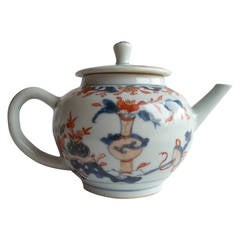 Qing, KANGXI Period, Chinese porcelain TEAPOT, Imari Export, Hand Painted, C 1710