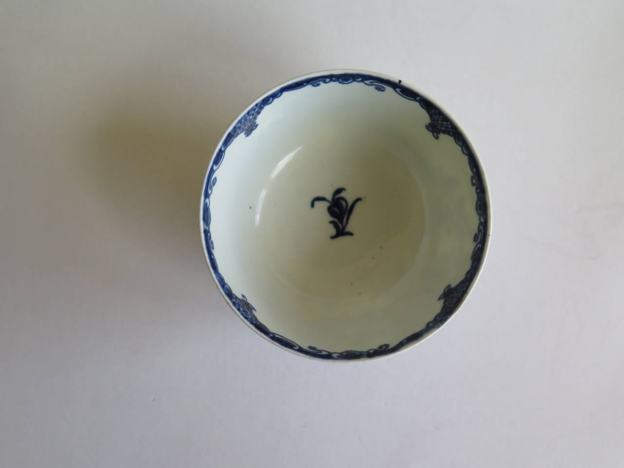 First Period Worcester,  Blue and White, BOWL, 