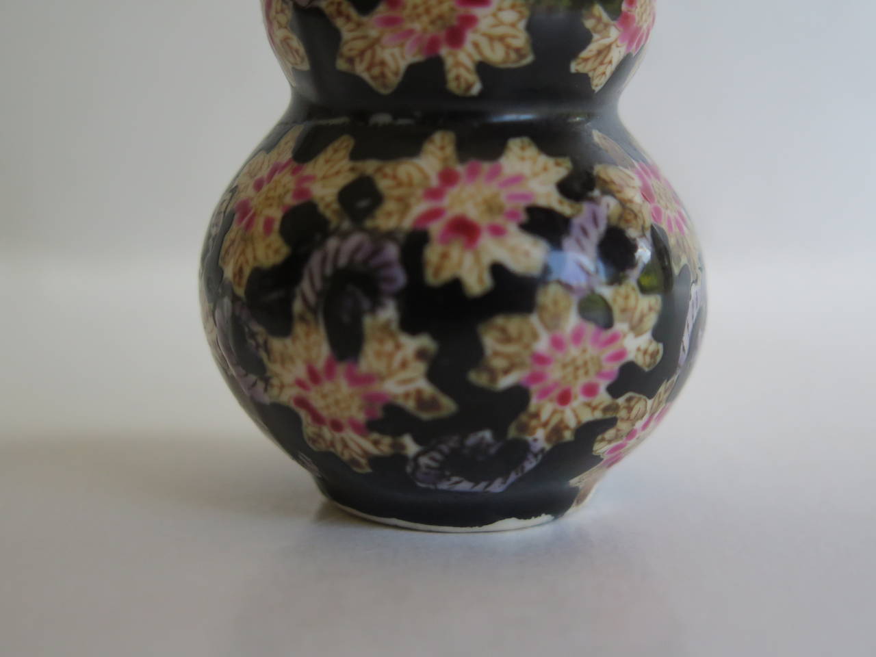 Chinese Snuff Bottle, Porcelain, Hand-Painted, Jade Top, Early 20th Century 2