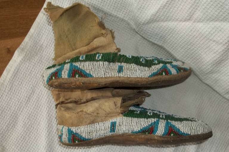 19th Century, Central Plains, American Indian Beaded Moccasins, circa 1870 1