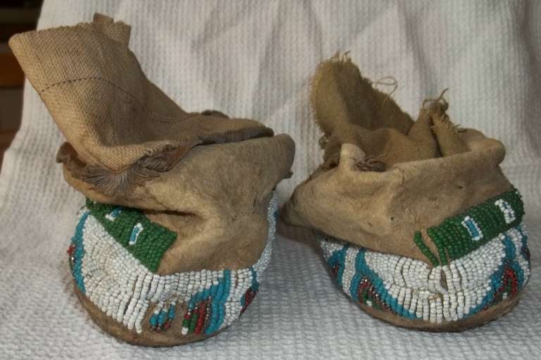 19th Century, Central Plains, American Indian Beaded Moccasins, circa 1870 2
