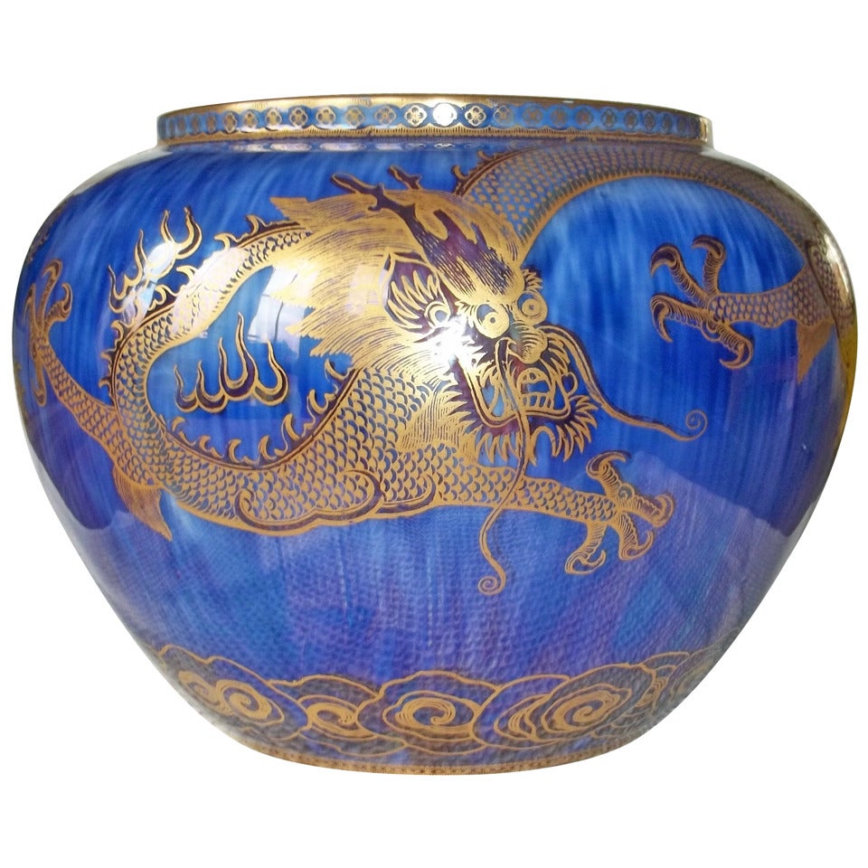 WEDGWOOD Fairyland Lustre ROSE BOWL "Celestial Dragons", Porcelain, ca. 1925