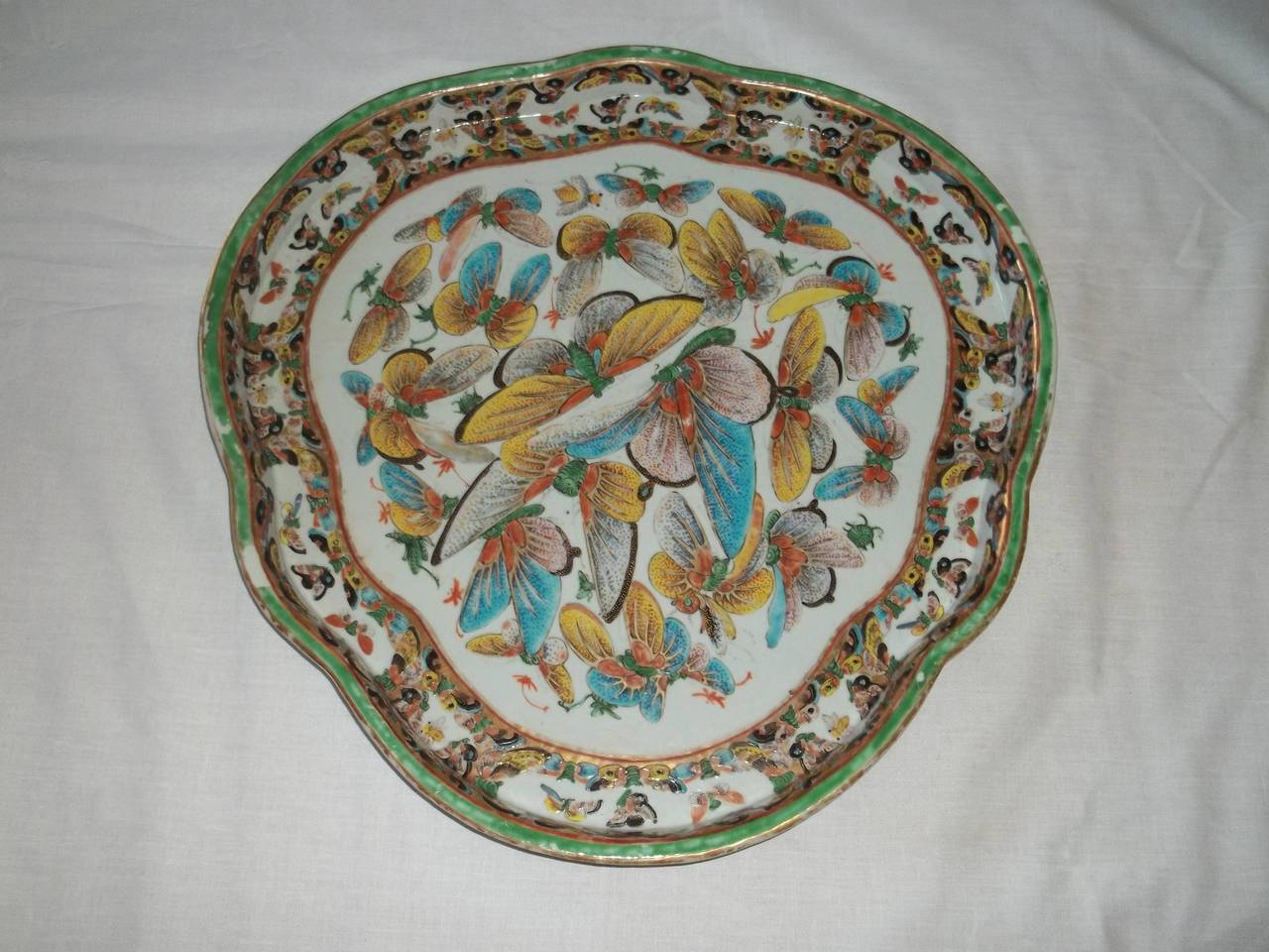 Large, RARE, Chinese Porcelain TRAY, Butterfly pattern, Canton, Qing, Mid 19thC