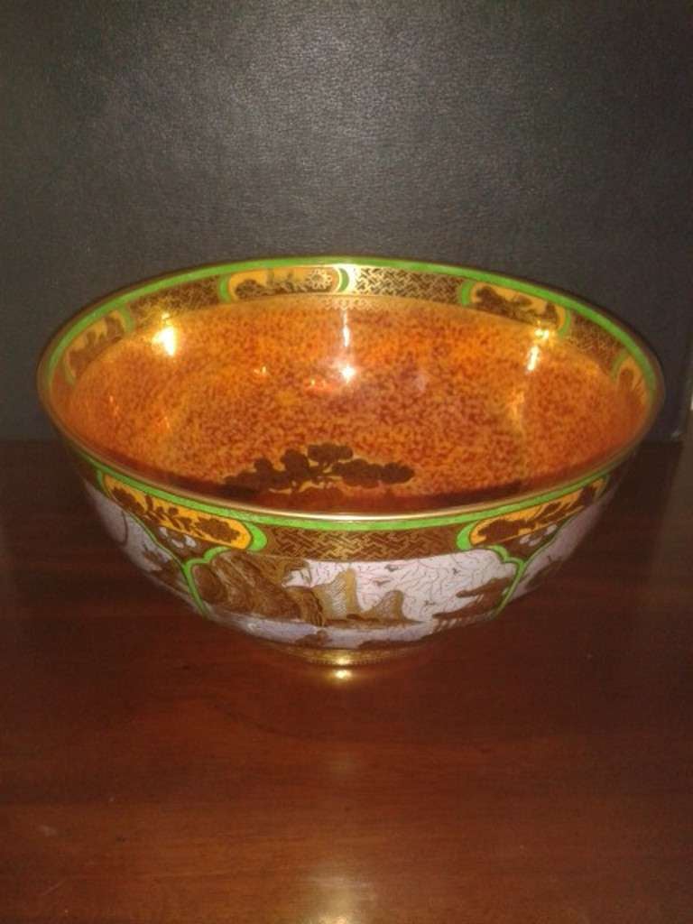 20th Century Porcelain Wedgwood Chinese Luster Bowl For Sale