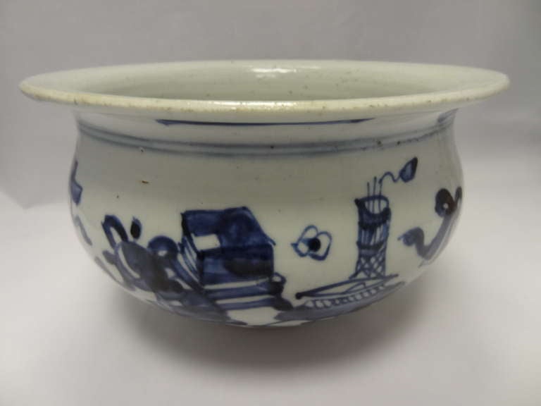 18th Century and Earlier Chinese Blue and White Porcelain Bowl Kangxi Period 1662 - 1722 For Sale