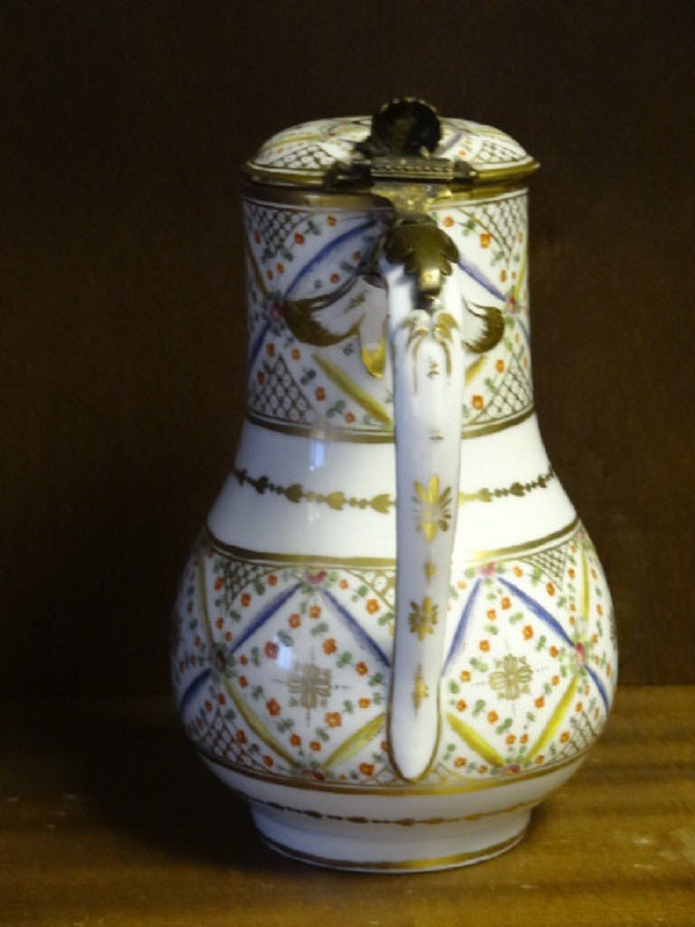18th Century Porcelain Baluster Ewer For Sale