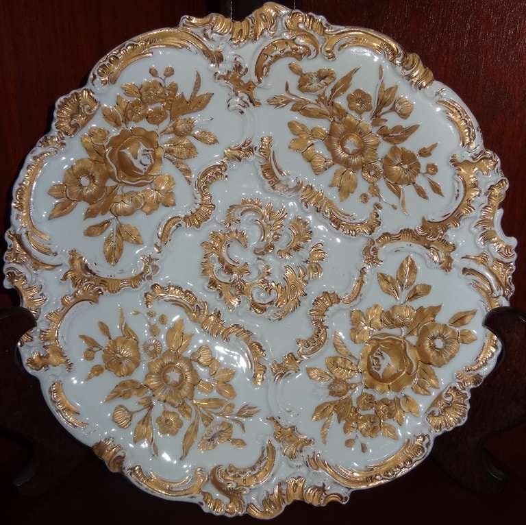 Meissen Porcelain Gilded Moulded Dishes | Provenance Chatsworth House In Good Condition In Leeds, GB