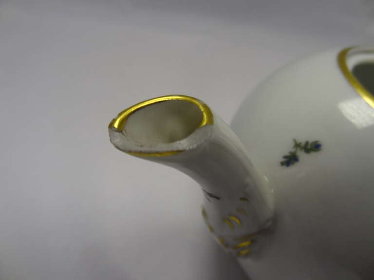 Porcelain | KPM | Teapot In Good Condition For Sale In Leeds, GB