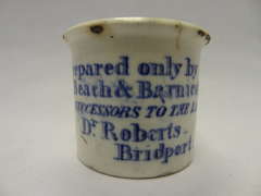 An Ointment Pot after Dr. Roberts of Bridport by Beath & Barnicott