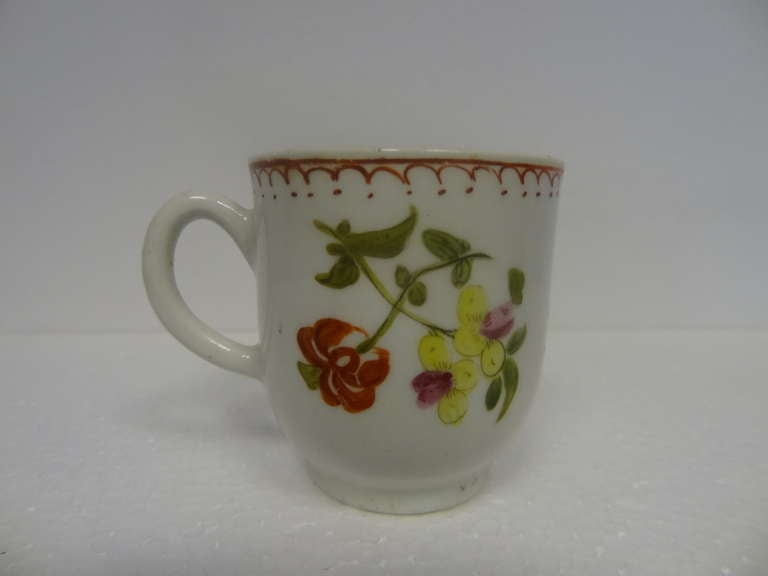 Bow Porcelain Polychrome Coffee Cup In Excellent Condition For Sale In Leeds, GB