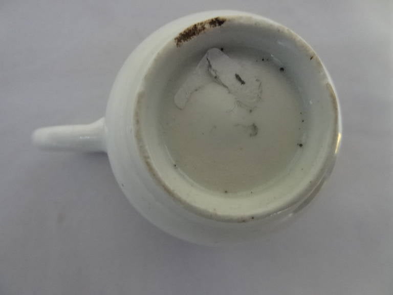 18th Century and Earlier Lowestoft Polychrome Coffee Cup For Sale
