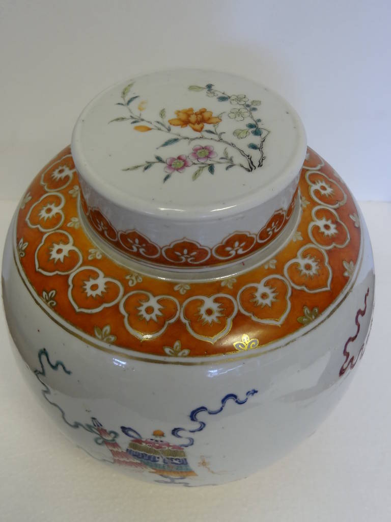 Early 19th Century Jiaqing ChineseGinger Jar with Cover