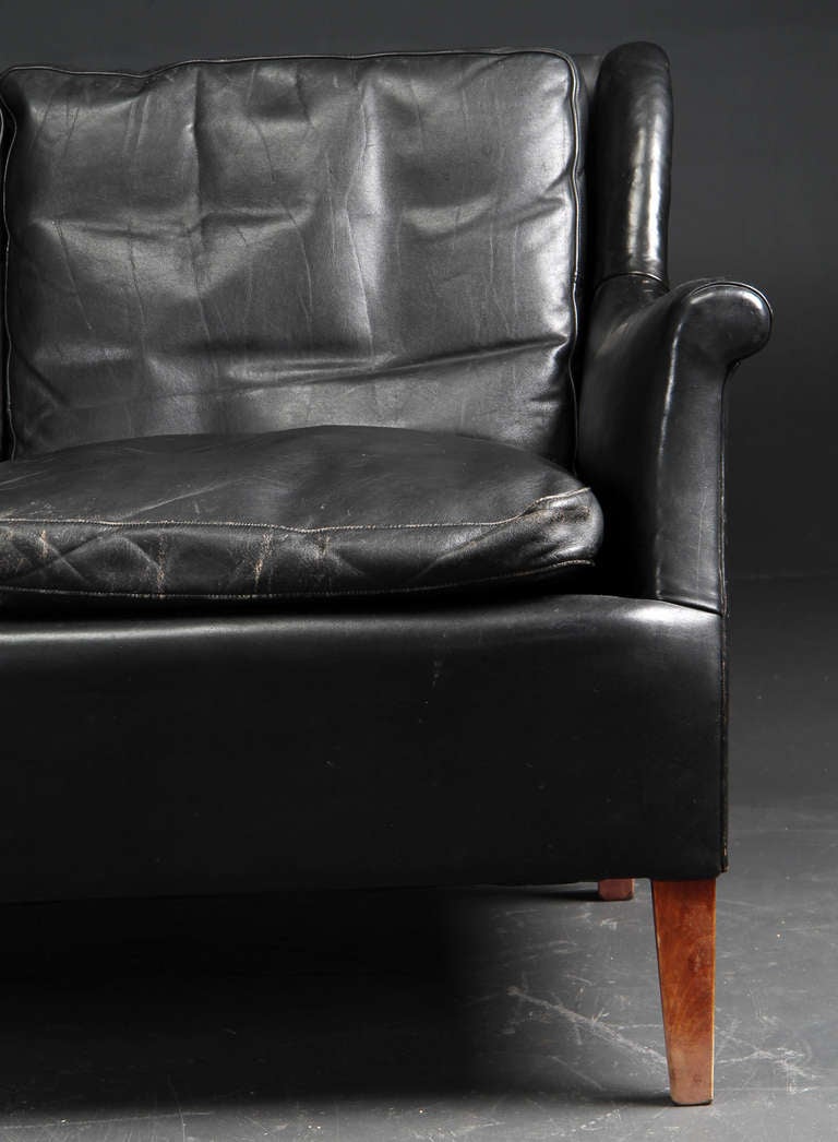 Frits Henningsen Black Leather Sofa, circa 1940 In Good Condition In London, GB