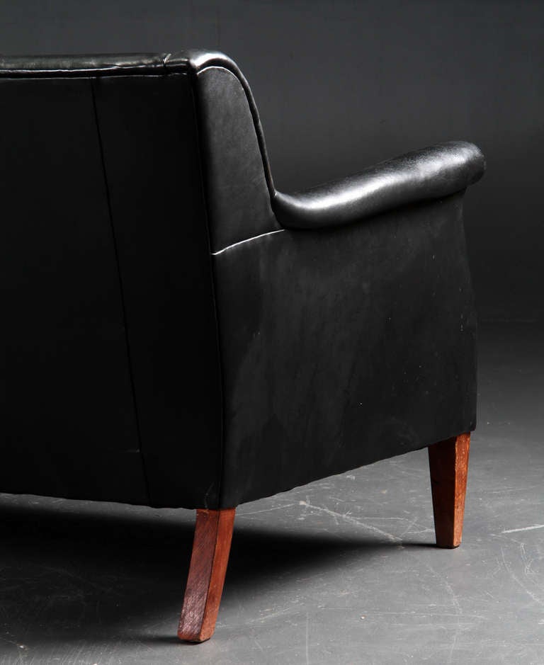 Mid-20th Century Frits Henningsen Black Leather Sofa, circa 1940