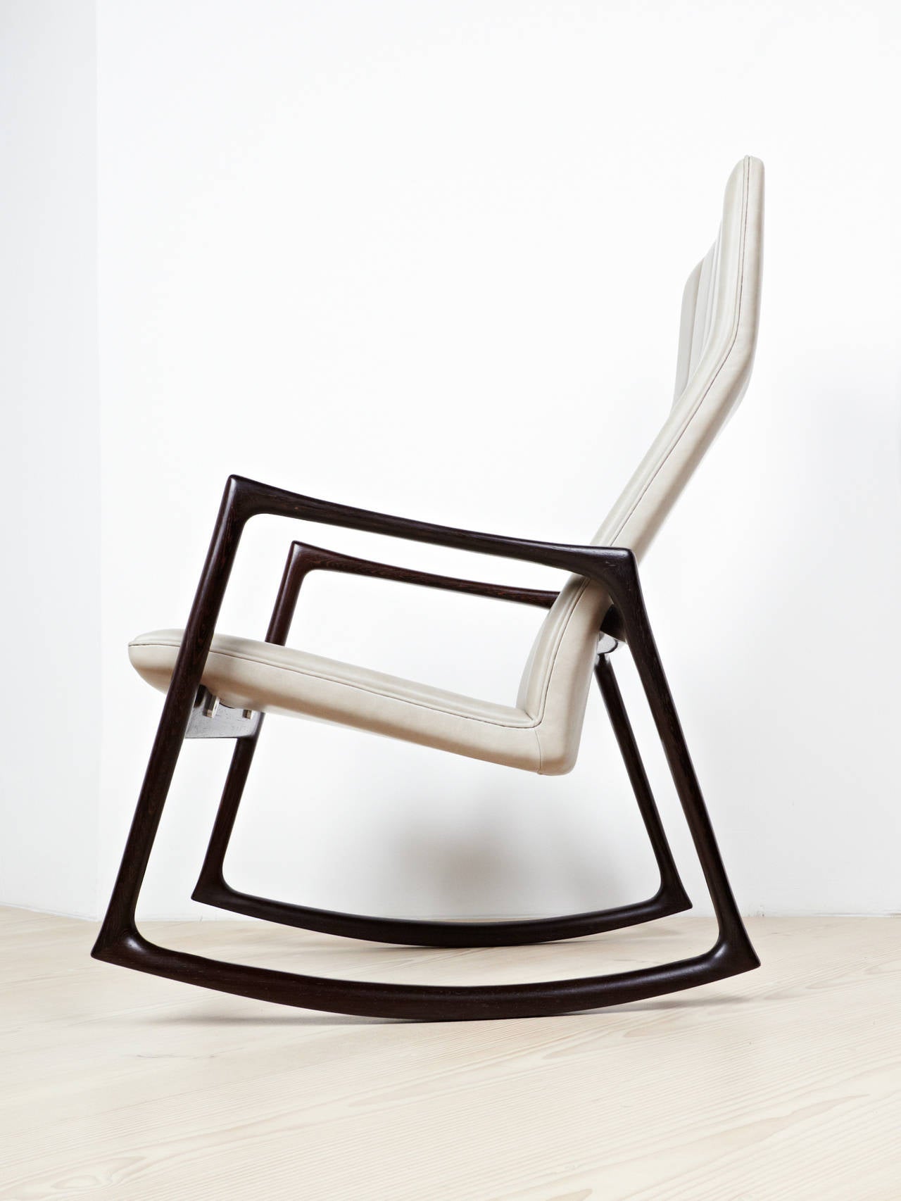 Helge Vestergaard Jensen Rocking Chair In Excellent Condition For Sale In London, GB