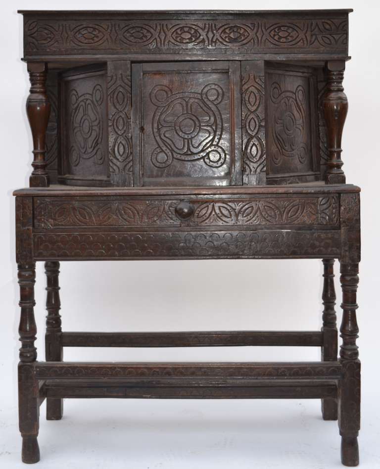 Early 19th Century Small English Oak Court Cupboard with Center Door