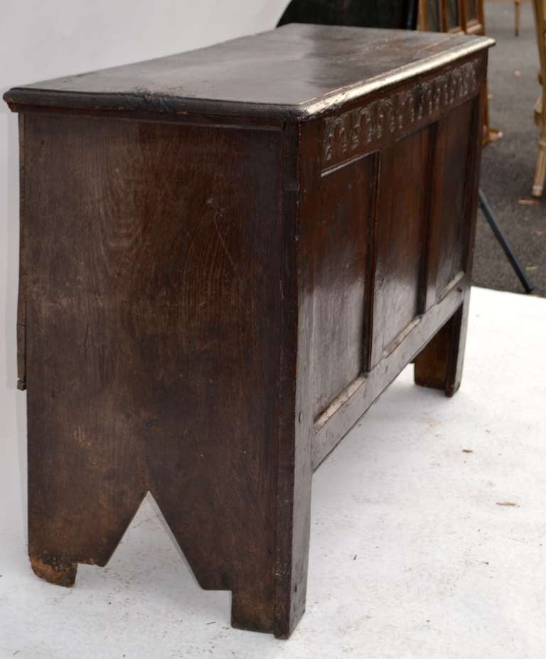 17th Century Tall English Oak Coffer For Sale 2