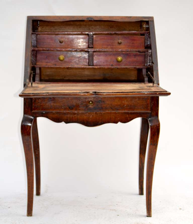 Mid 18th Century French Provincial Small Slant Top Desk For Sale 2