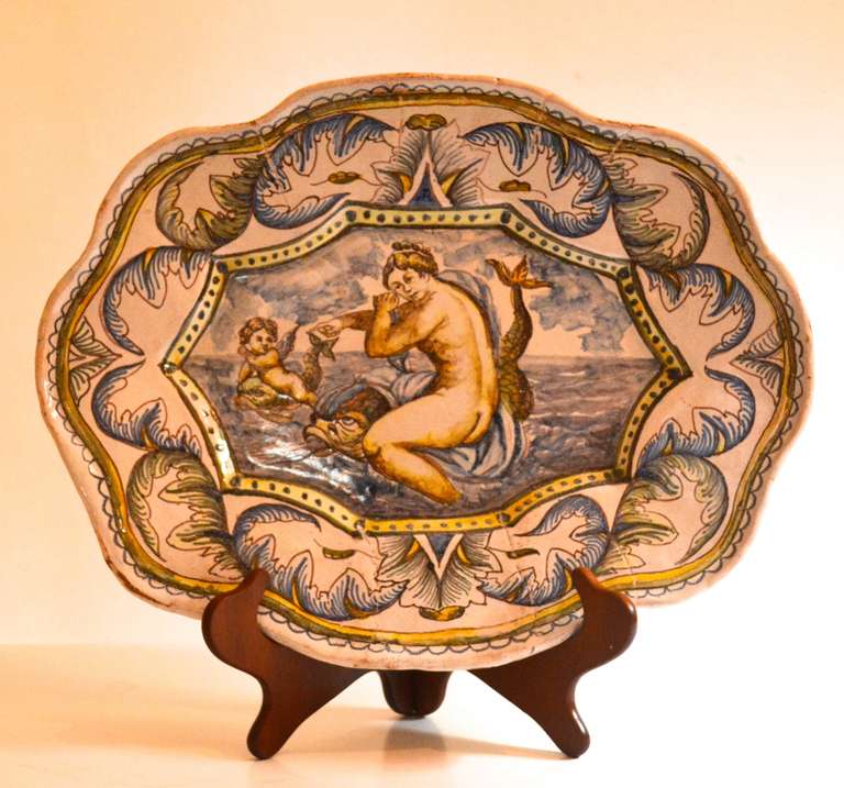 Mid 18th Century French Faience Platter In Good Condition For Sale In Richmond, VA