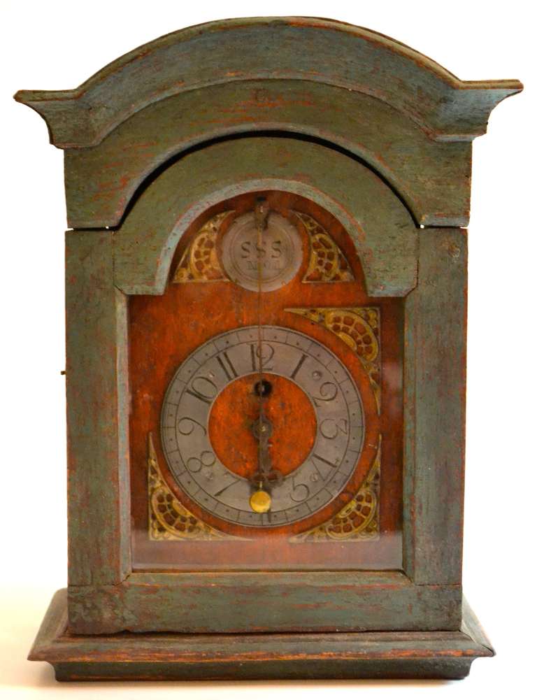 Small 18th Century Painted Swedish Wall Clock In Good Condition For Sale In Richmond, VA