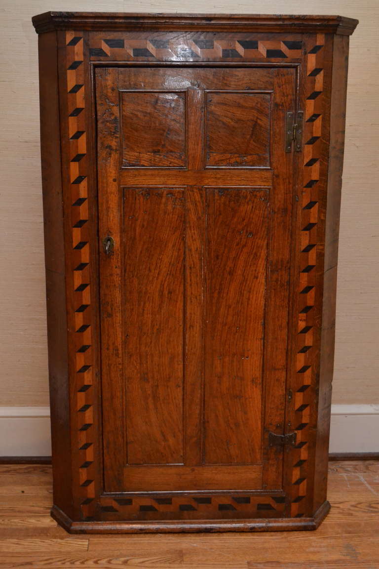 English Late 18th Century Inlaid Hanging Corner Cabinet For Sale